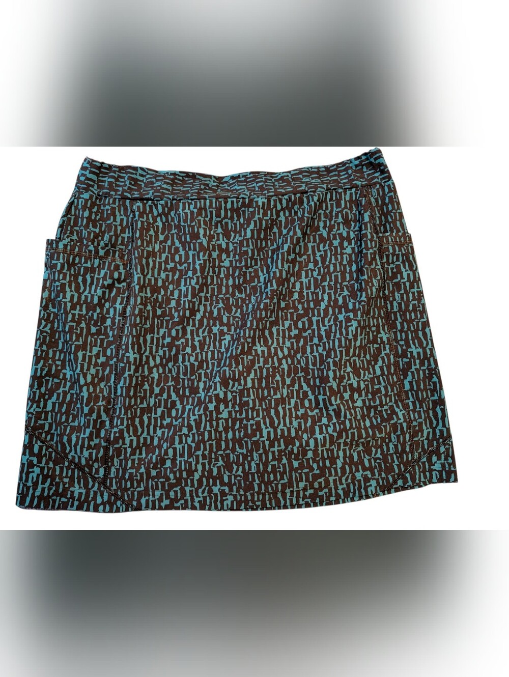 Chico's Black and Teal Skort